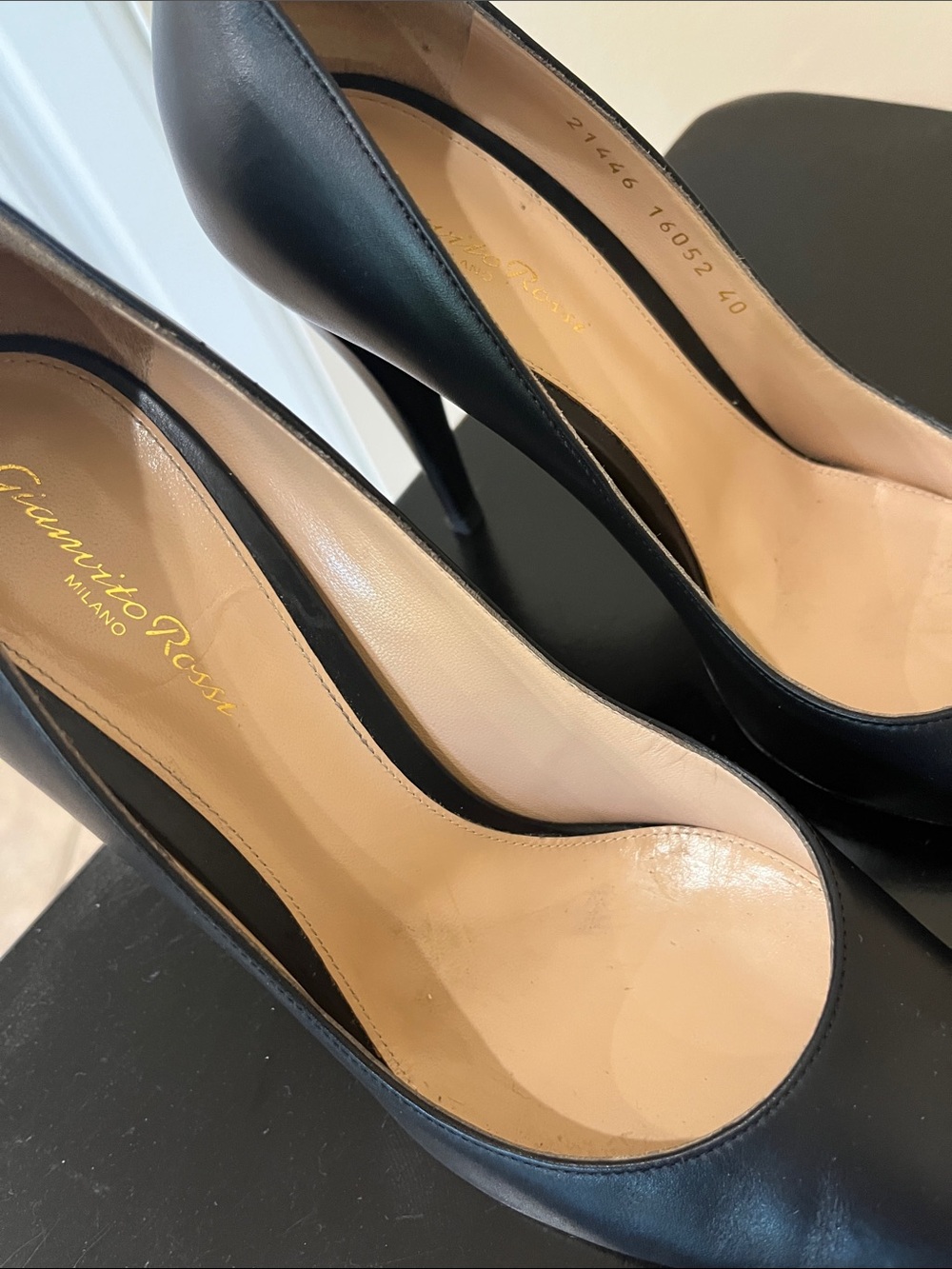 Gianvito Rossi Scarlett Black Leather Stiletto Pumps - Size 40 EU - Picture 8 of 16